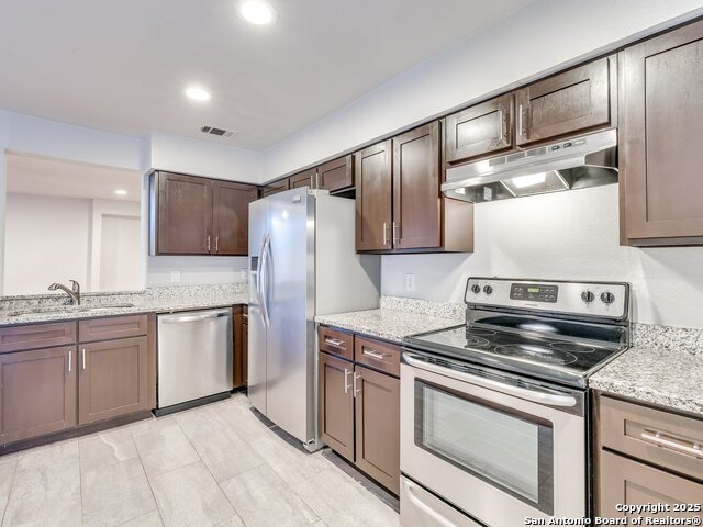 Image 8 of 48 For 100 Lorenz Rd  1501
