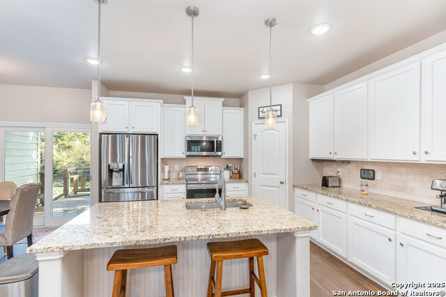 Listing photo id 9 for 1345 Birch Lane