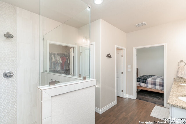 Listing photo id 16 for 1345 Birch Lane