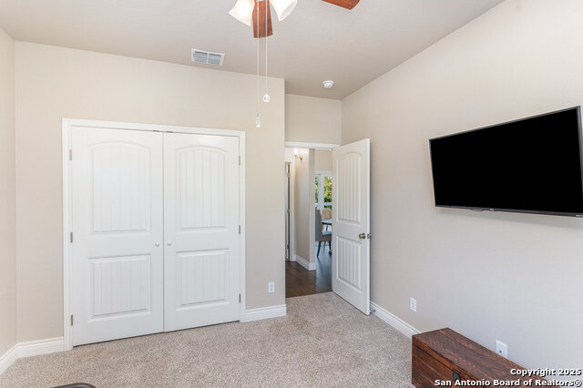 Listing photo id 22 for 1345 Birch Lane