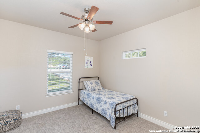 Listing photo id 23 for 1345 Birch Lane