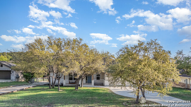 Listing photo id 34 for 1345 Birch Lane