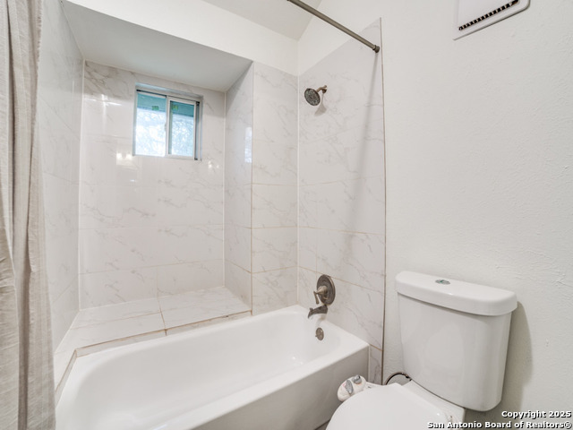 Listing photo id 16 for 5123 Timber Trace