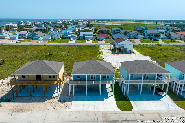 Image 28 of 52 For 203 Paradise Dr