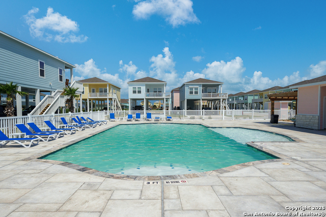 Image 48 of 52 For 203 Paradise Dr