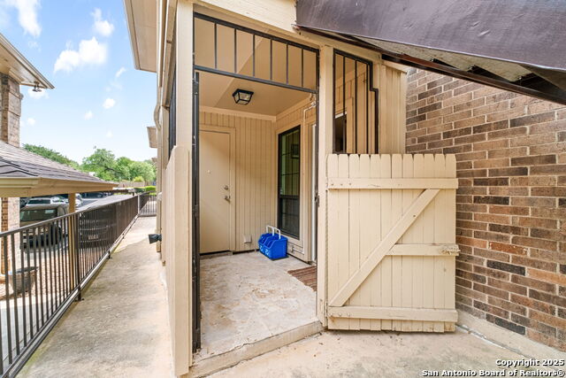 Image 16 of 19 For 7926 Broadway  601