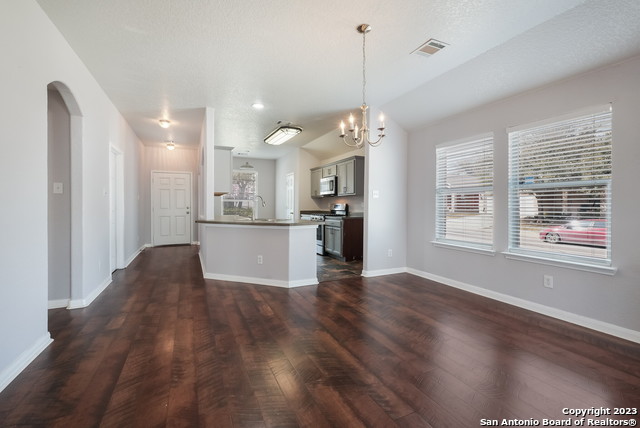 Image 13 of 28 For 902 Siena View