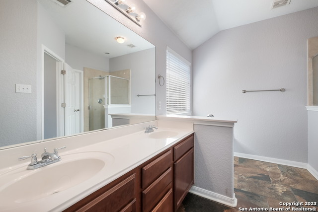 Image 19 of 28 For 902 Siena View