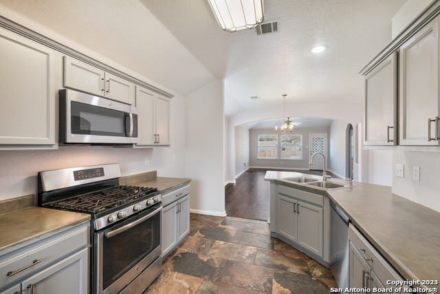 Image 7 of 28 For 902 Siena View