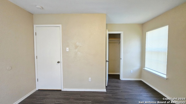 Listing photo id 10 for 1758 Amanda