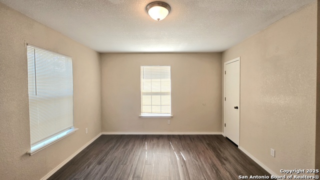 Listing photo id 14 for 1758 Amanda
