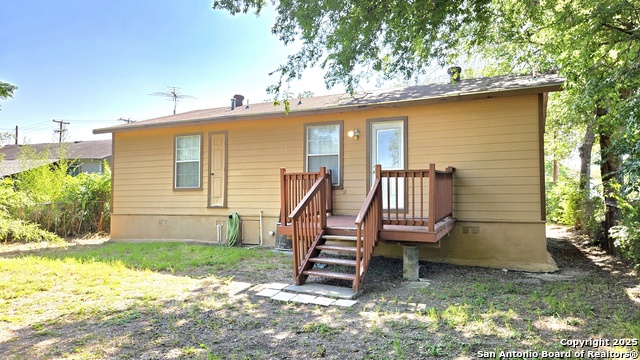 Listing photo id 20 for 1758 Amanda