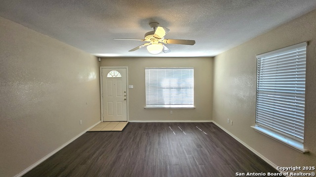 Listing photo id 4 for 1758 Amanda