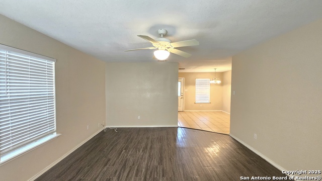 Listing photo id 5 for 1758 Amanda