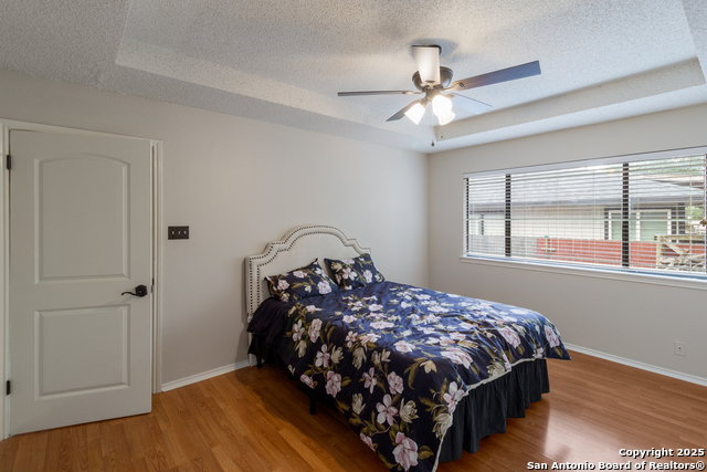 Image 12 of 25 For 5927 Spring Crossing
