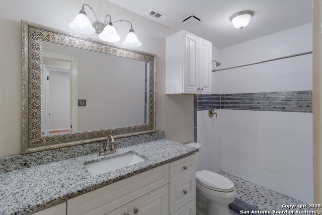Image 16 of 25 For 5927 Spring Crossing