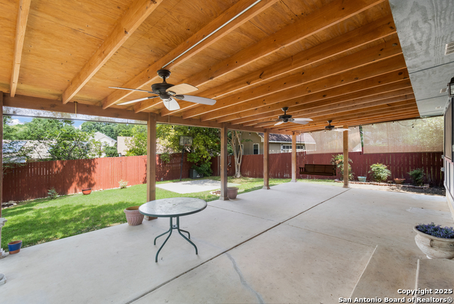 Image 19 of 25 For 5927 Spring Crossing