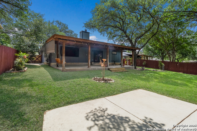 Image 22 of 25 For 5927 Spring Crossing