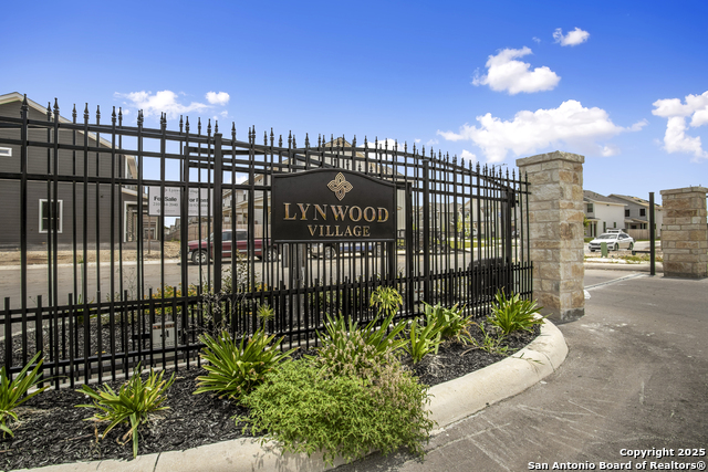 Details for 10304 Lynwood Crk  102, San Antonio, TX 78245