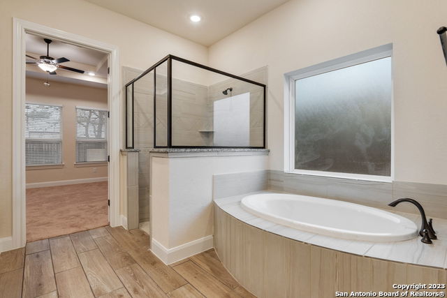 Image 14 of 22 For 514 Carriage House