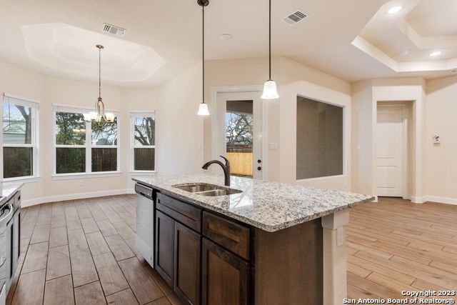 Image 2 of 22 For 514 Carriage House