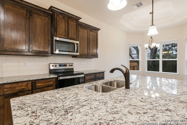 Image 3 of 22 For 514 Carriage House