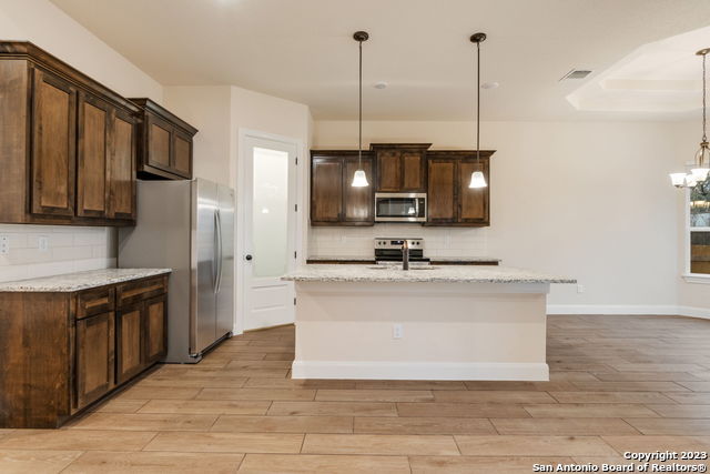 Image 4 of 22 For 514 Carriage House