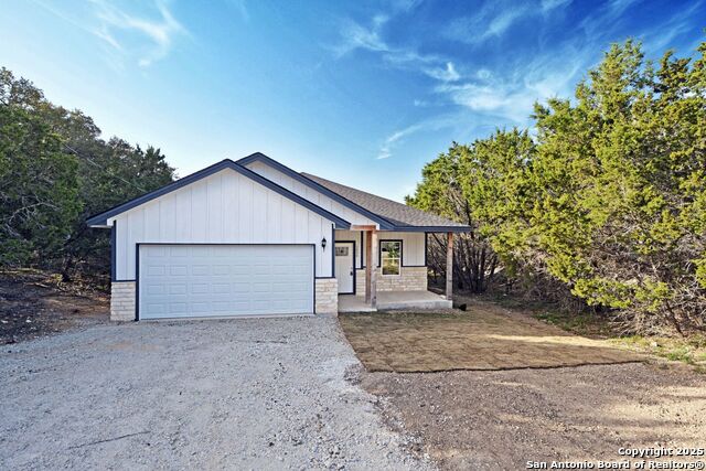 Details for 1234 Clearcreek, Canyon Lake, TX 78133