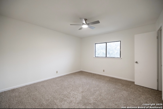 Image 11 of 18 For 6631 Meadow Dawn Dr