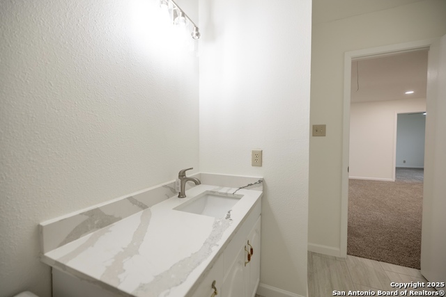 Image 9 of 18 For 6631 Meadow Dawn Dr