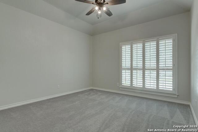Listing photo id 28 for 27 Sherborne Wood