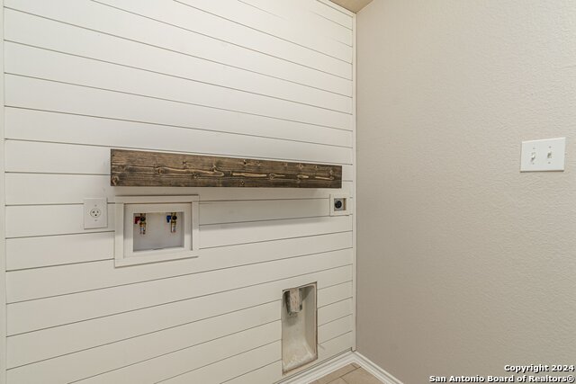 Image 47 of 57 For 9827 Selestat Pt