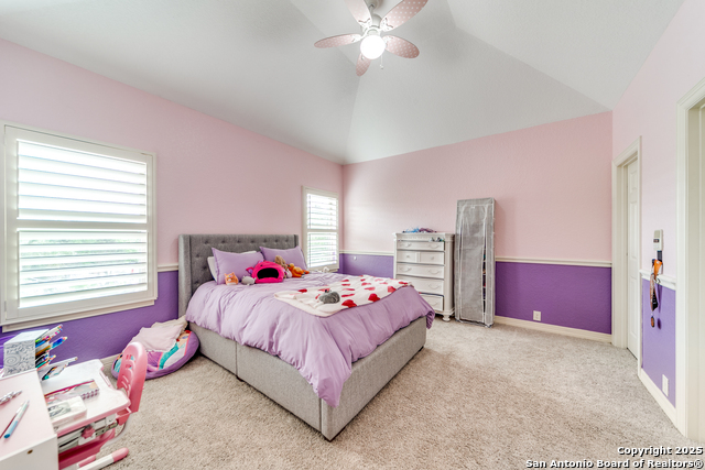 Listing photo id 17 for 714 Ruidosa Downs