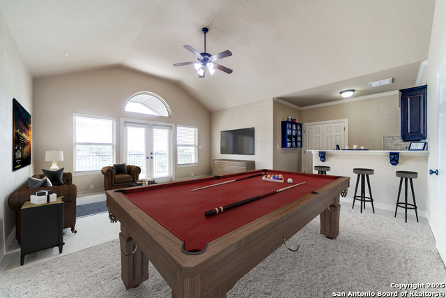 Listing photo id 24 for 714 Ruidosa Downs