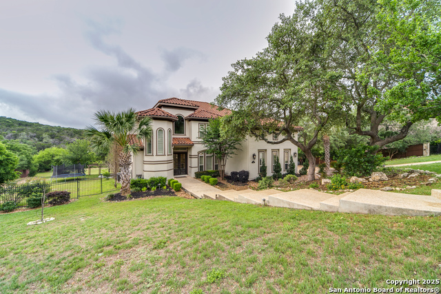 Listing photo id 1 for 714 Ruidosa Downs