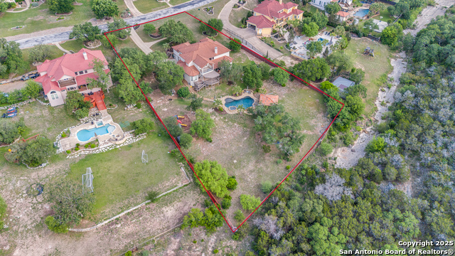 Listing photo id 40 for 714 Ruidosa Downs