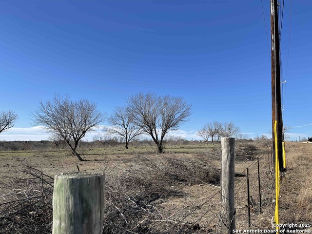 Listing photo id 2 for 2625 Grosenbacher
