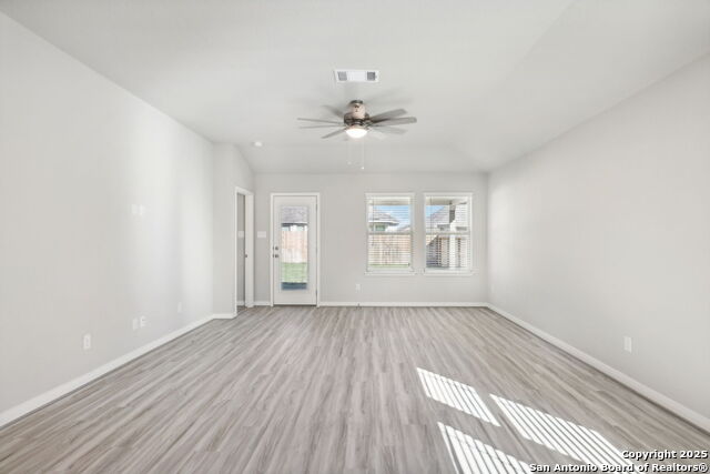 Listing photo id 8 for 16930 Blaise Terrace