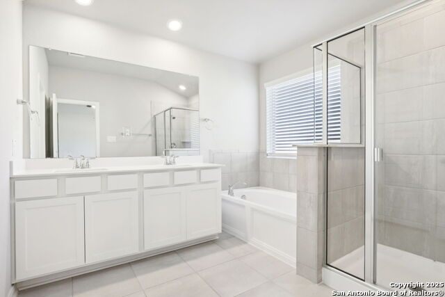 Listing photo id 31 for 16930 Blaise Terrace