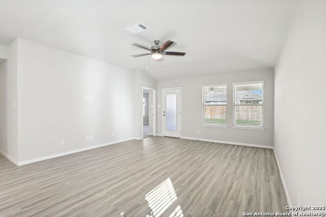 Listing photo id 3 for 16930 Blaise Terrace