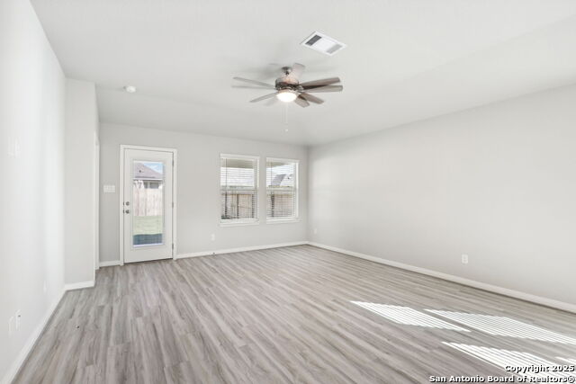 Listing photo id 7 for 16930 Blaise Terrace