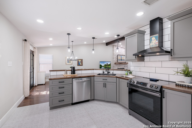Image 11 of 30 For 8323 Terra Ferna