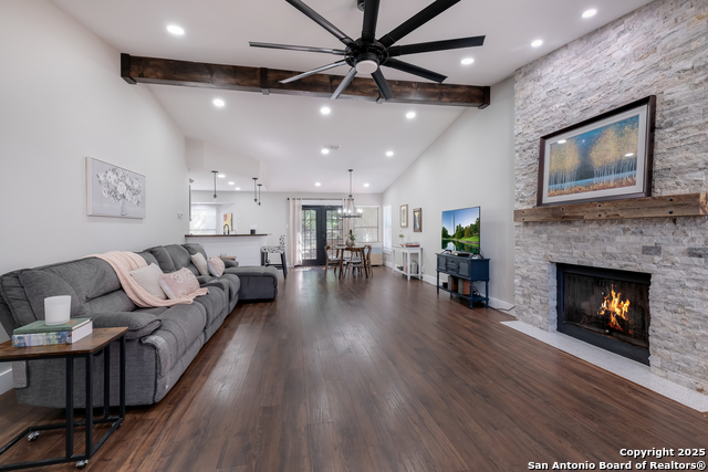 Image 4 of 30 For 8323 Terra Ferna