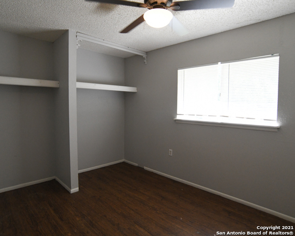Image 11 of 14 For 125 Meadow St N