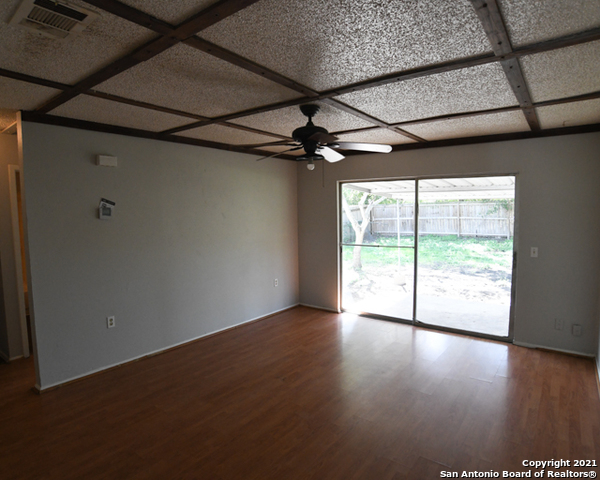 Image 3 of 14 For 125 Meadow St N