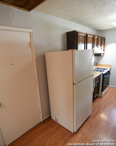 Image 5 of 14 For 125 Meadow St N