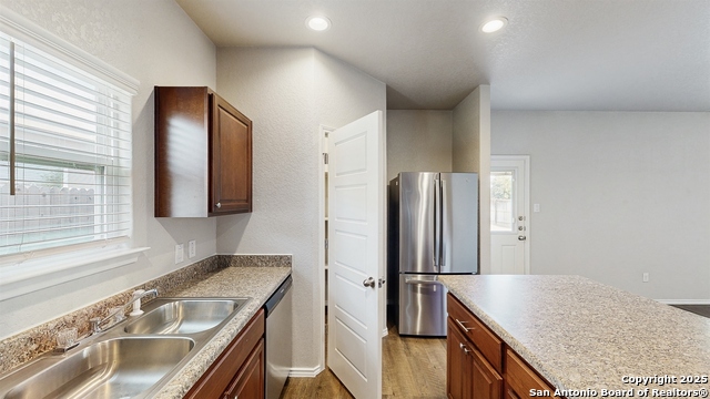 Image 11 of 22 For 7527 Twin Pine