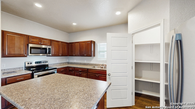 Image 9 of 22 For 7527 Twin Pine