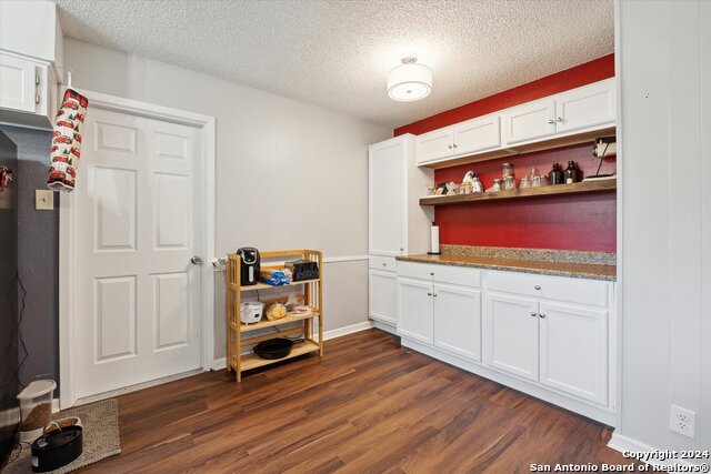 Image 11 of 31 For 312 Lori Lynn Dr