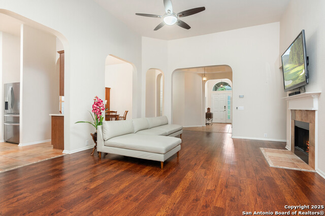 Image 5 of 28 For 148 Green Brook